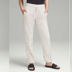 Lululemon Dance Studio MR pant regular